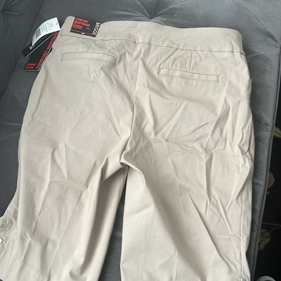 New - Picture 2 of 4